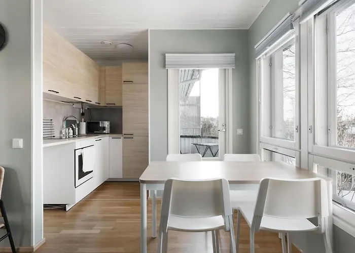 Cozy Duplex At Heikinlaakso