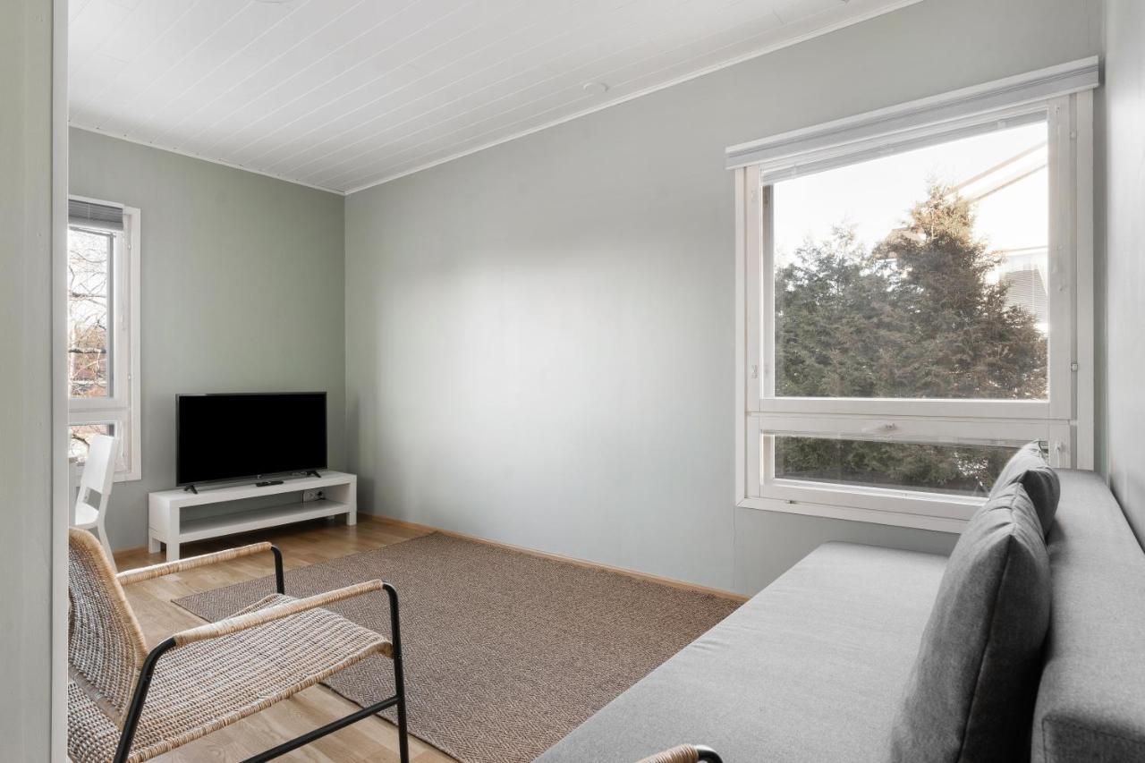 Cozy Duplex At Heikinlaakso Apartment *